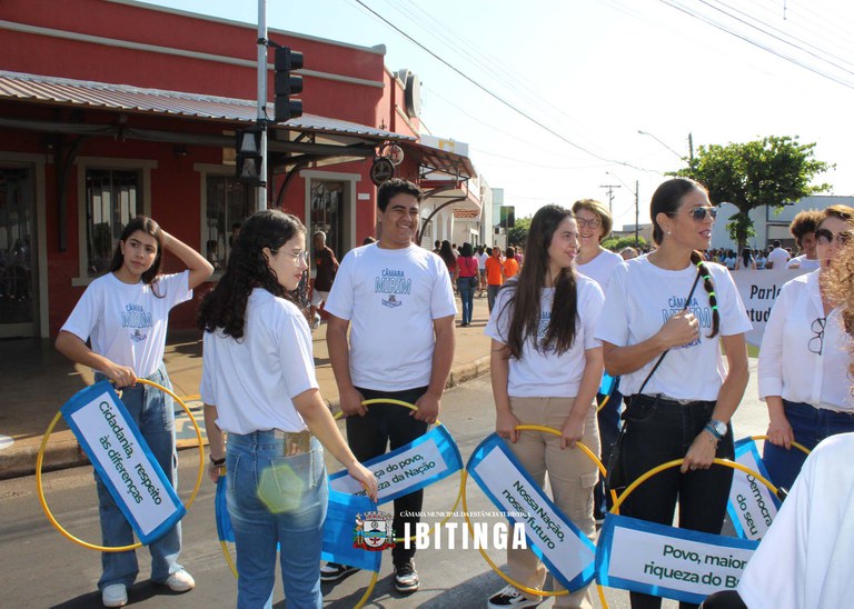07.09.25 Desfile Cívico (8).jpg