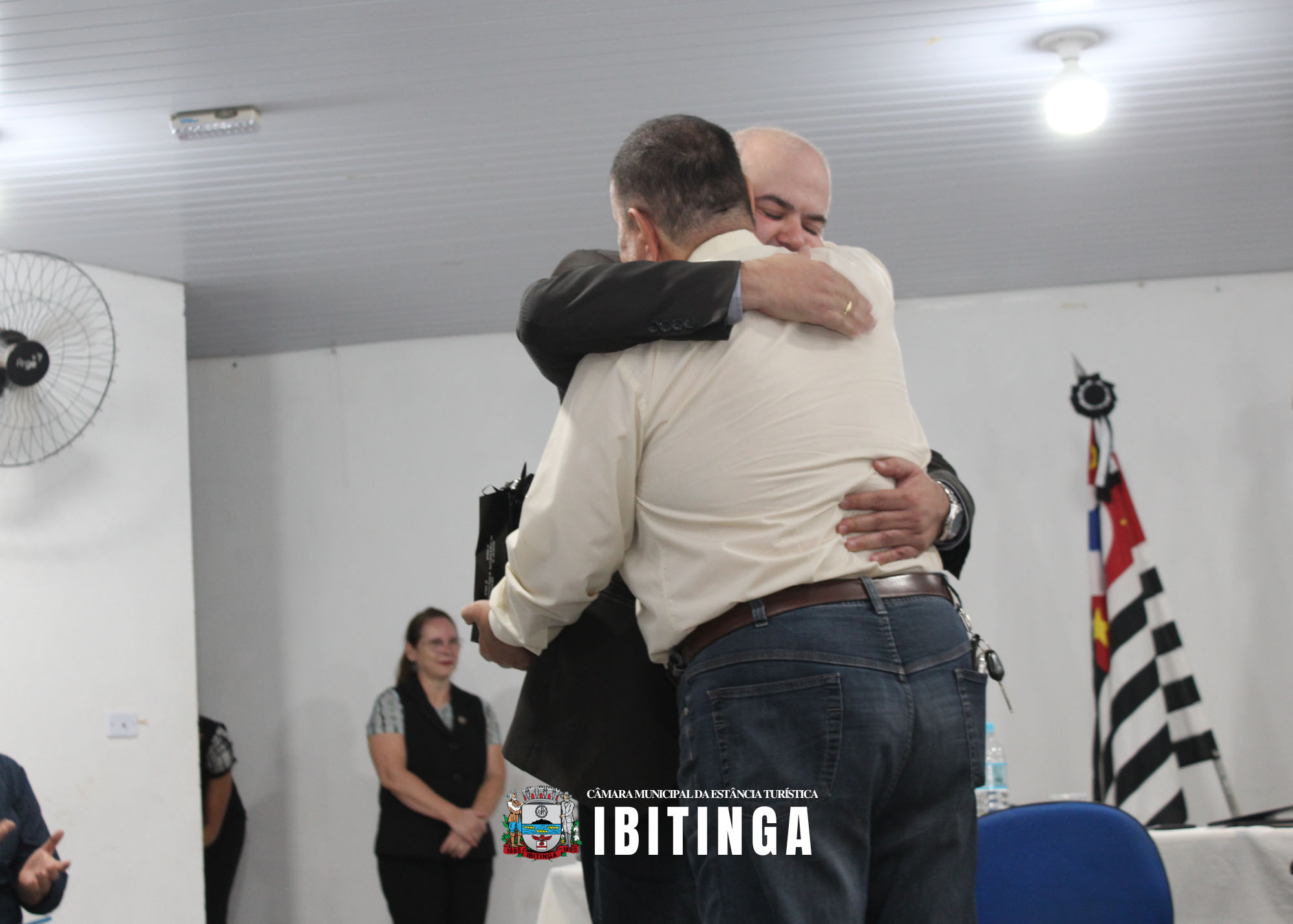 Sessão Solene - Cidadania Ibitinguense Elza e André 11.jpg