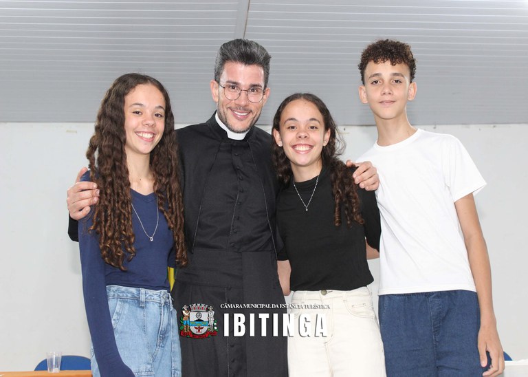 25.09 Título de Cidadão Benemérito - Pe. João Paulo (1).jpg