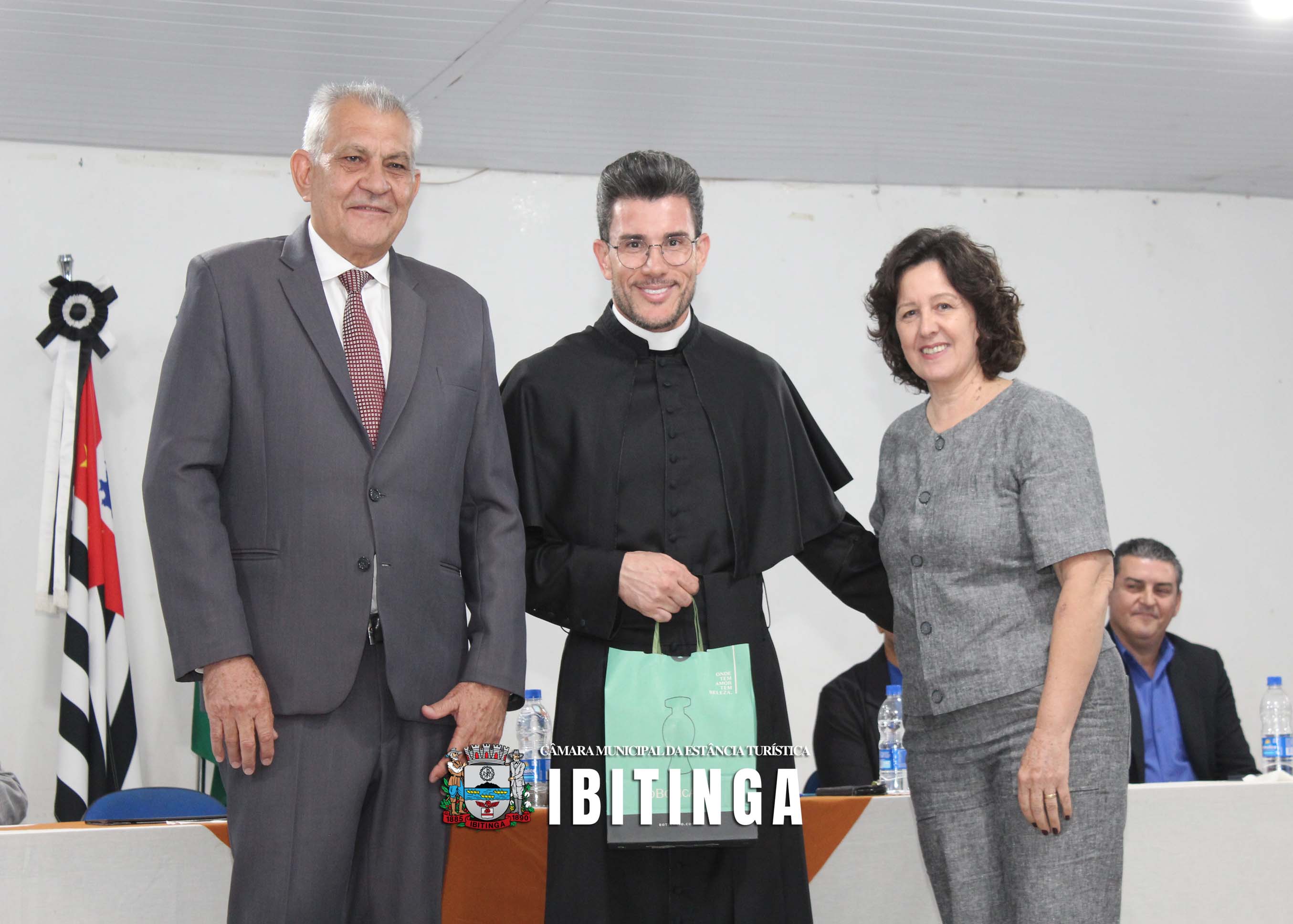 25.09 Título de Cidadão Benemérito - Pe. João Paulo (13).jpg